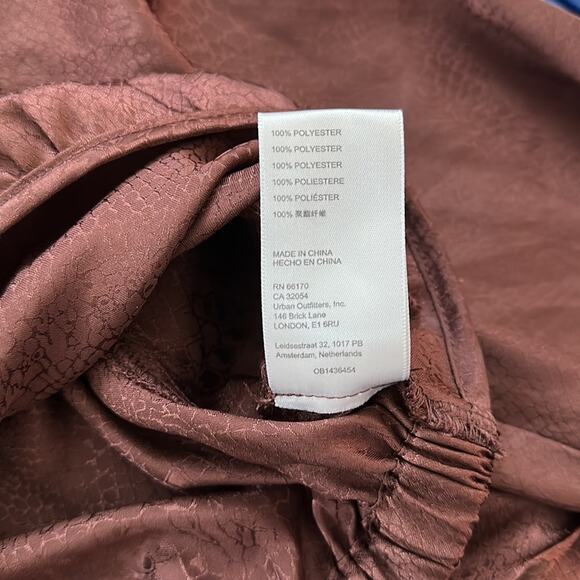 Urban Outfitters Hooked-Up Satin Cropped Top Adjustable Tie Waist Brown Size M - Picture 12 of 12